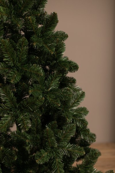 Ель искусственная Ёлушка Новогодняя / ЕНОВ 21