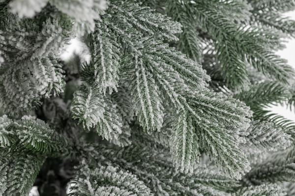 Ель искусственная Ёлушка Уральская заснеженная / ЕУРАЛЗ 18