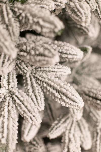 Ель искусственная Ёлушка Донская заснеженная / ЕДОНЗ 18