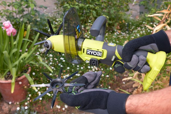 Культиватор ручной Ryobi RY18HCA-0