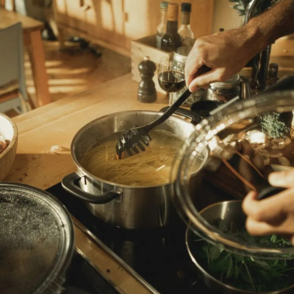 Кастрюля Fiskars Functional Form / 1072317