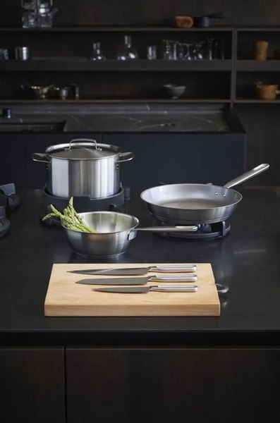 Вок Fiskars All Steel / 1064747