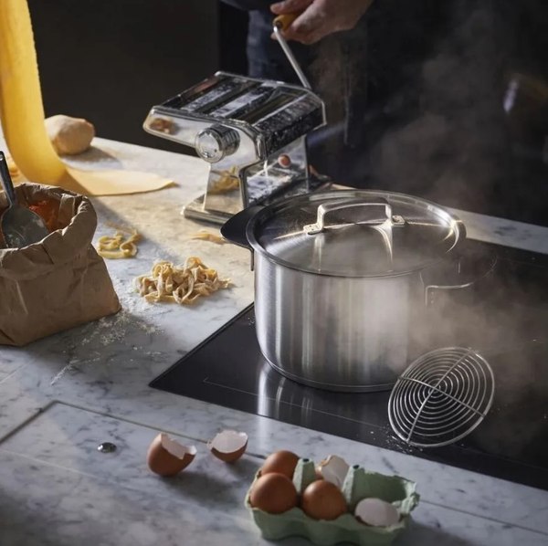 Кастрюля Fiskars All Steel / 1064752