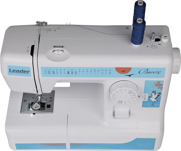 Швейная машина Leader Breeze