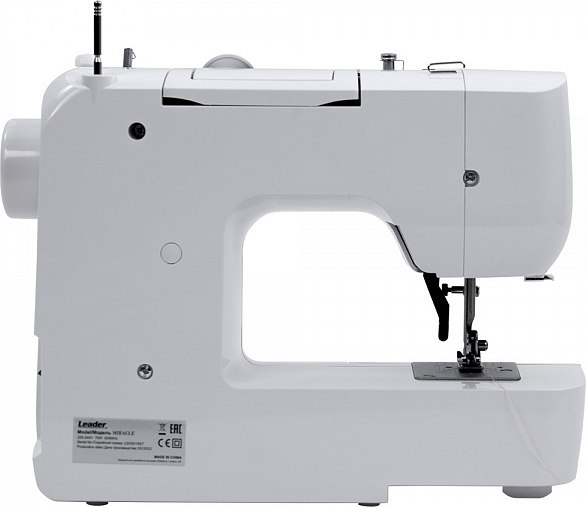 Швейная машина Leader Miracle
