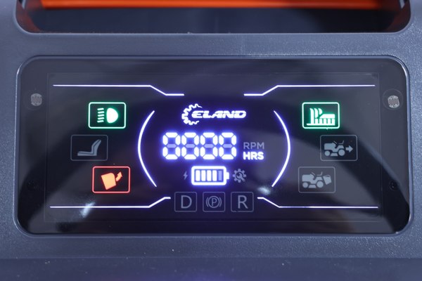 Райдер бензиновый Eland LT-4384P