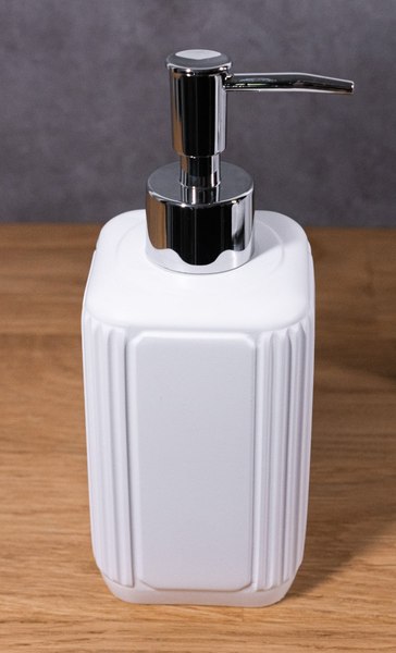 Дозатор для жидкого мыла Caspian York 90084