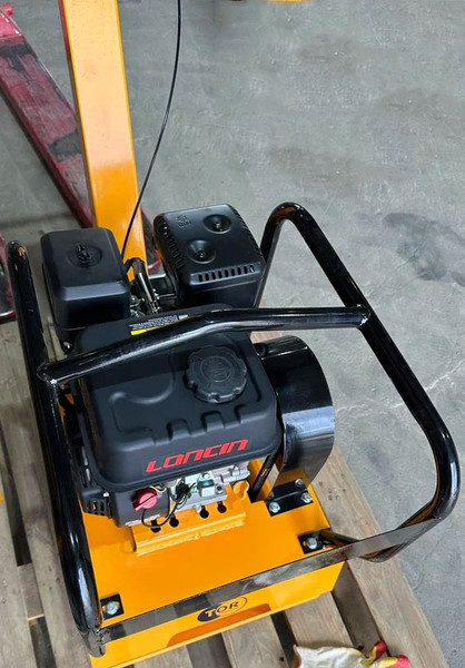 Виброплита TOR C-90(X) / 1049243