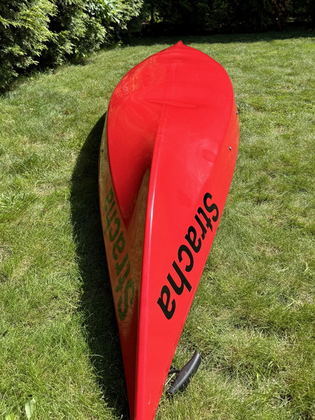 Каяк Aprila Stracha