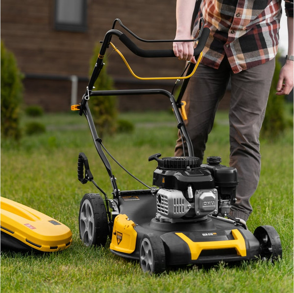 Газонокосилка бензиновая Denzel GLR-510SP-ZS / 58825