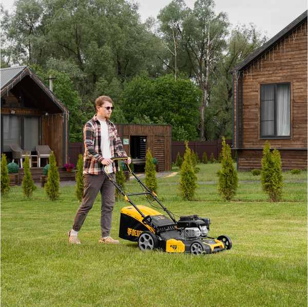 Газонокосилка бензиновая Denzel GLR-510SP-ZS / 58825