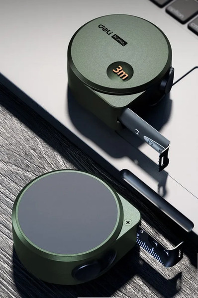 Универсальный набор инструментов Deli Home / HT0006L