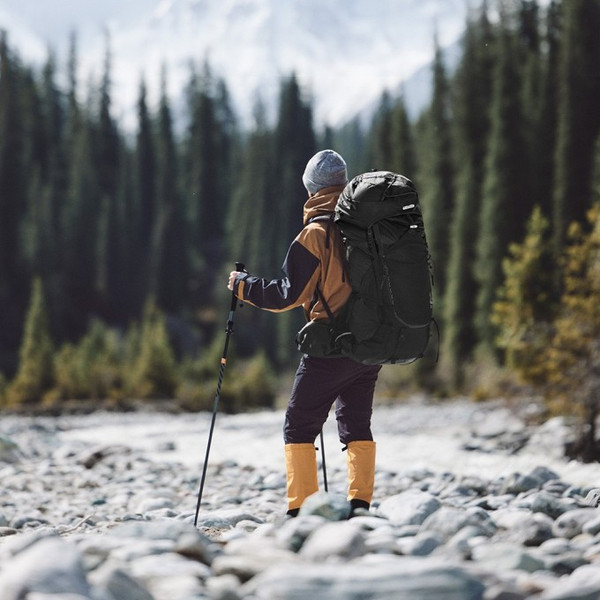Рюкзак туристический Naturehike CNK2450XB014 Helium / 6975641883883