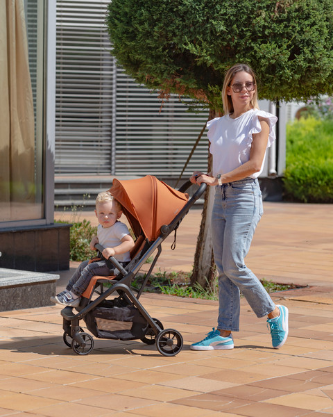 Детская прогулочная коляска Carrello Nova CRL-5521