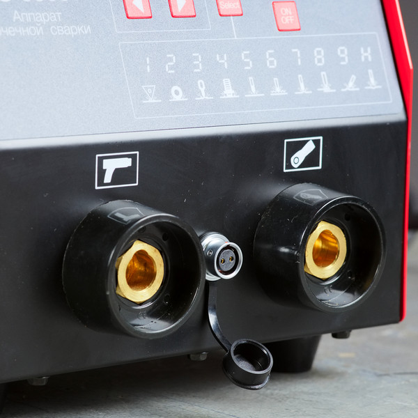 Инвертор сварочный Fubag TS 2300