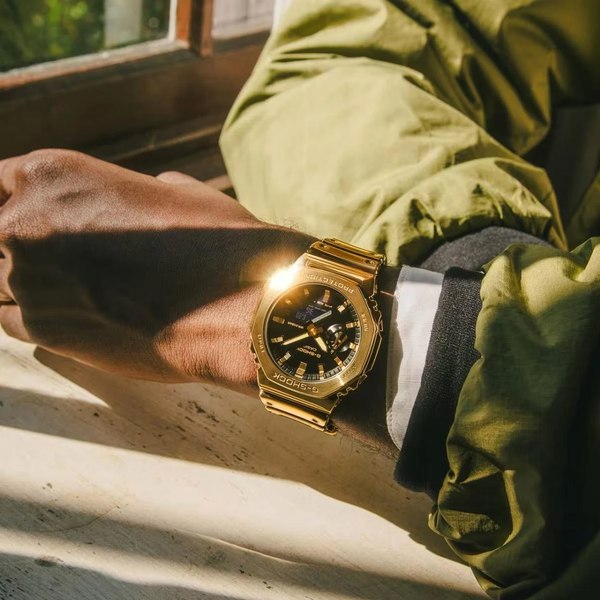 Часы наручные мужские Casio GM-2100YMG-9A