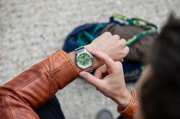 Часы наручные мужские Casio GM-2110D-3A