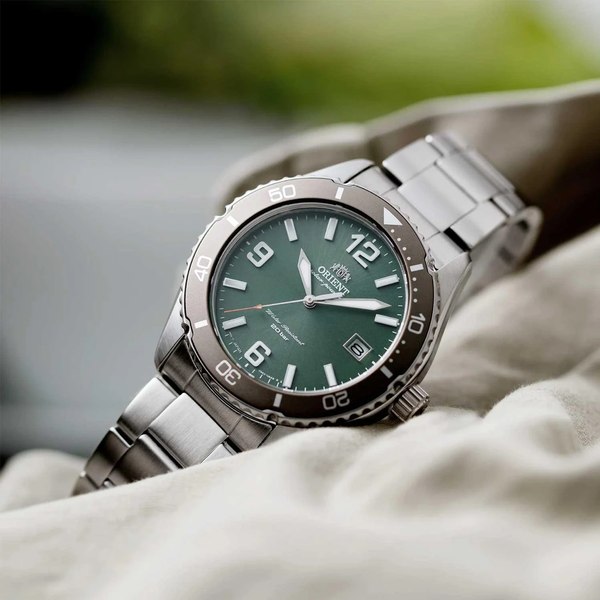 Часы наручные мужские Orient RA-WJ0001E