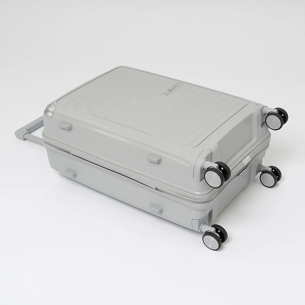 Чемодан на колесах Valigetti 344-8022/3-24SLV