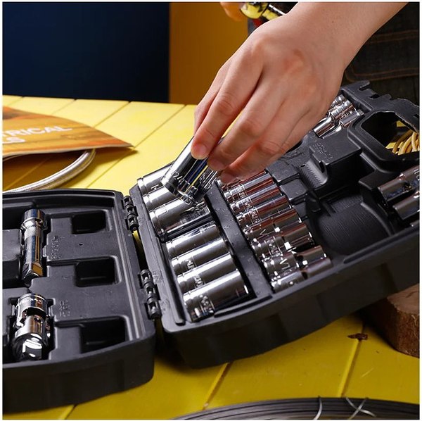 Универсальный набор инструментов Deli EDL1032