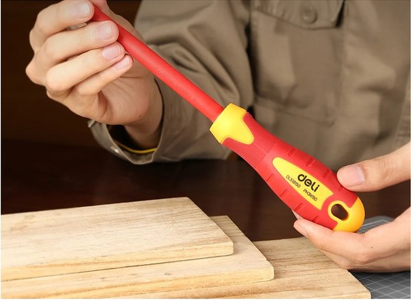 Отвертка Deli Диэлектрическая / EDL518150