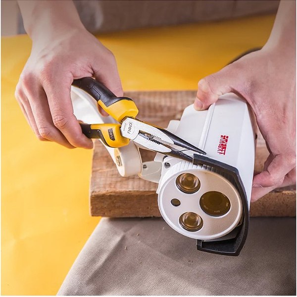 Длинногубцы Deli EDL2108Z