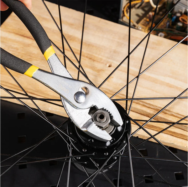 Пассатижи Deli EDL25508