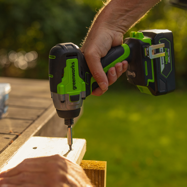 Аккумуляторный шуруповерт Greenworks GD24ID3 бесщеточный 24V / 3802807CUB