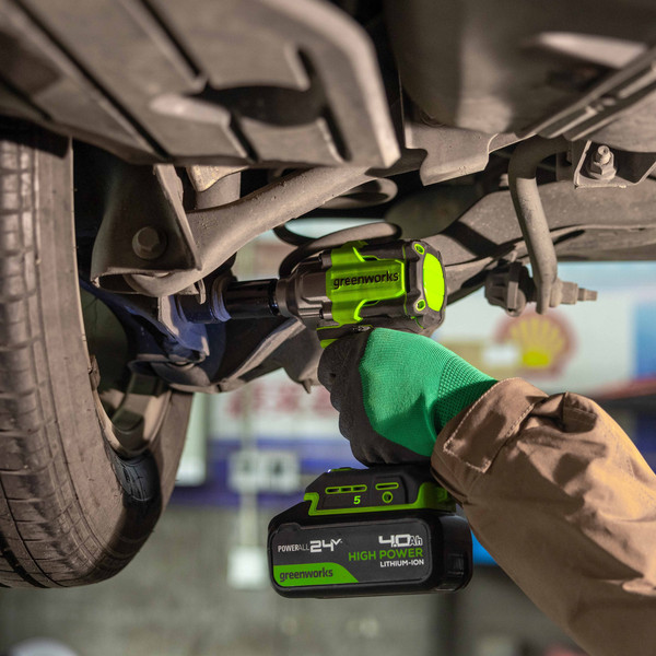 Аккумуляторный гайковерт Greenworks IW5500 / 3805007CUG