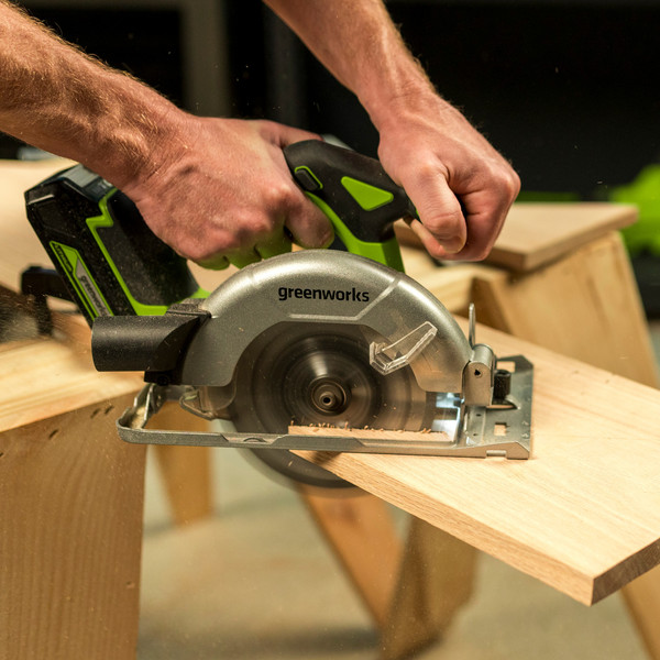 Дисковая пила Greenworks GD24CS165 / 1501607CUG