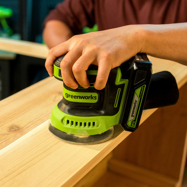 Эксцентриковая шлифовальная машина Greenworks OS325 / 3100907CUA