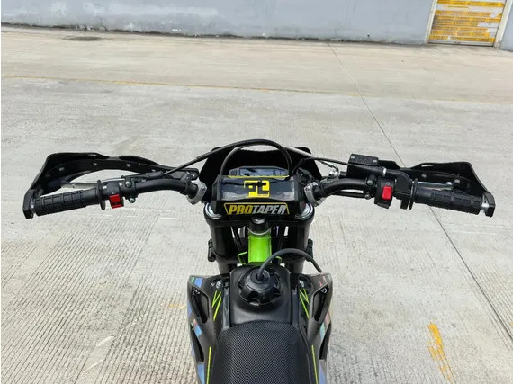 Мотоцикл AVM BISONX 250