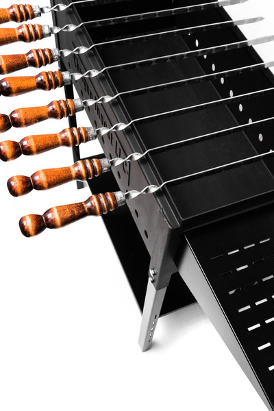 Мангал Chugun Invest Дачный разборный 700х350х190мм 3мм (с боковыми столиками и крышкой)