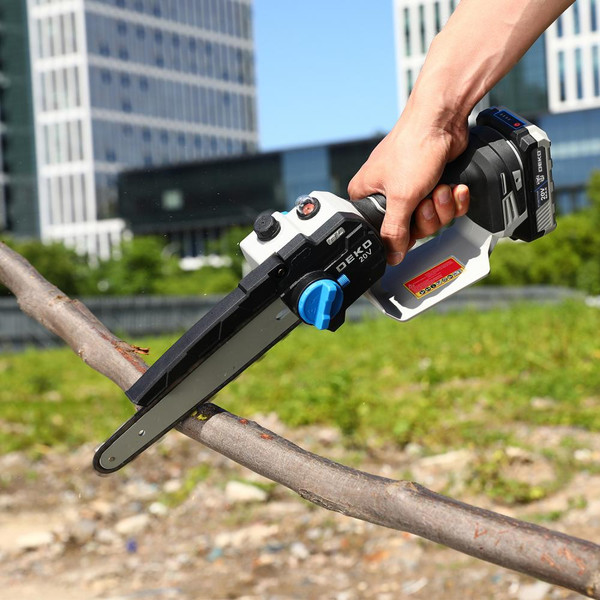 Пила цепная аккумуляторная Deko DKCHS 20V / 085-2010