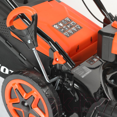 Газонокосилка бензиновая PATRIOT PT 46S The One