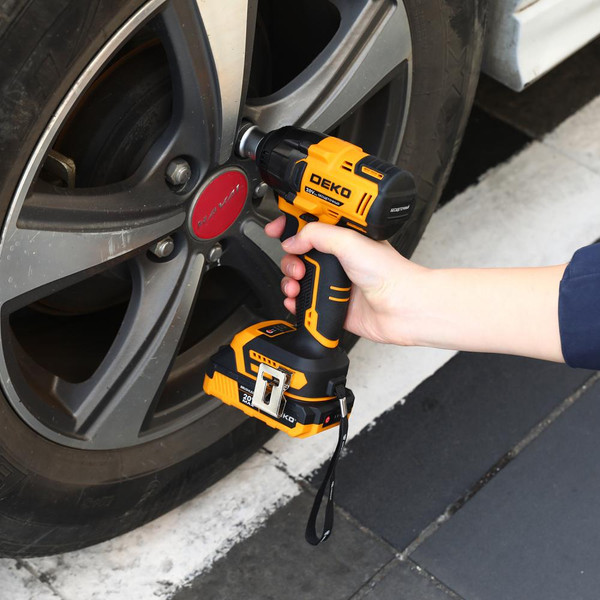 Аккумуляторный гайковерт Deko DKISFU-Li / 081-1069