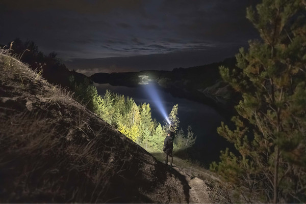 Фонарь Armytek Barracuda Pro Max Magnet USB / F10501C