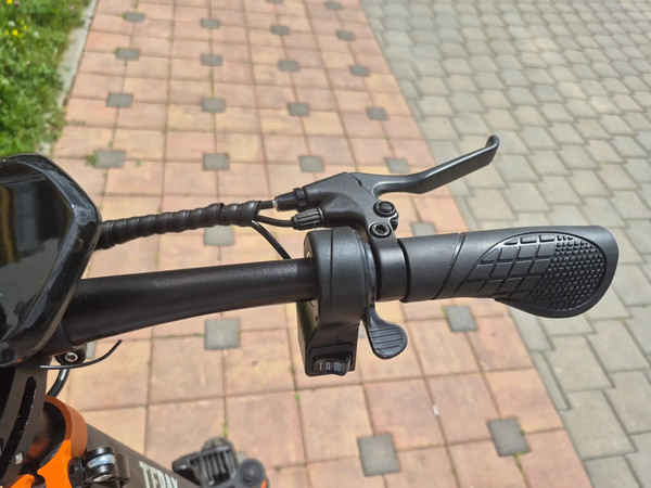 Электросамокат Terax XS04