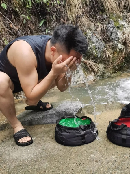 Походный умывальник Coyote Aotu AT6620/OG3155G (зеленый) с канистрой TBD056714001B (10л)