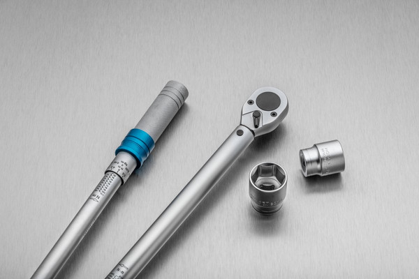 Гаечный ключ Hoegert HT1W706