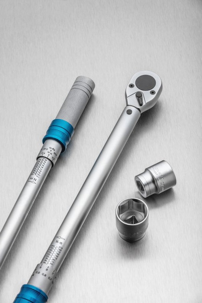 Гаечный ключ Hoegert HT1W706