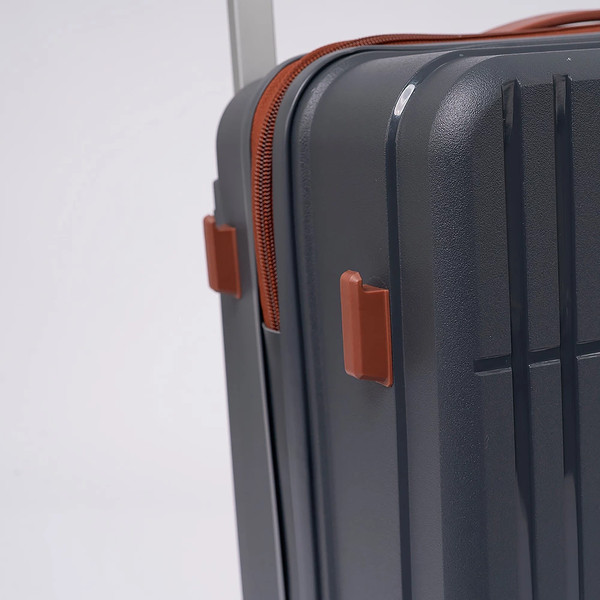 Чемодан на колесах Valigetti 344-8050/2-20GBW