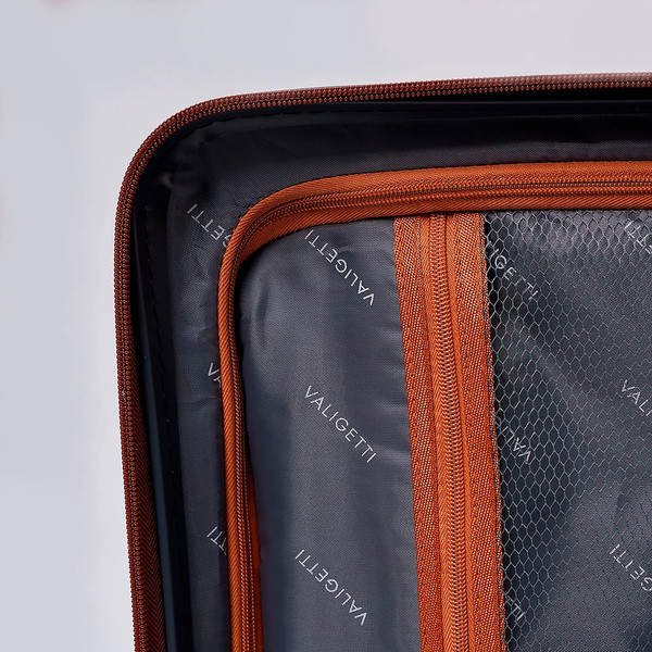 Чемодан на колесах Valigetti 344-8050/2-20GBW