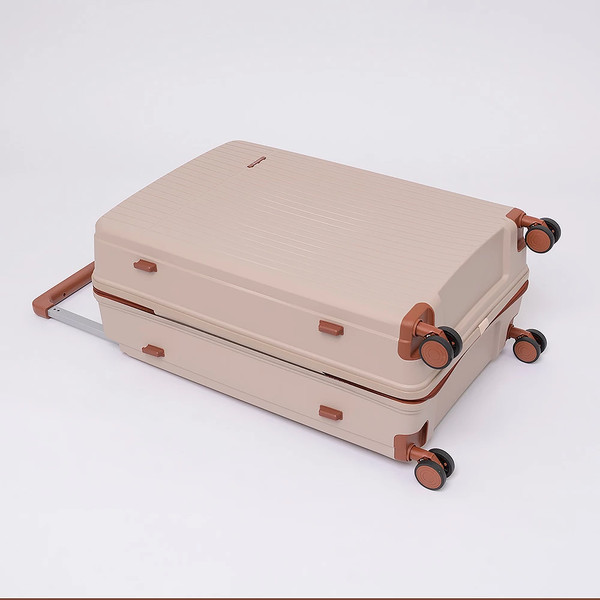 Чемодан на колесах Valigetti 344-8050/3-28CBW