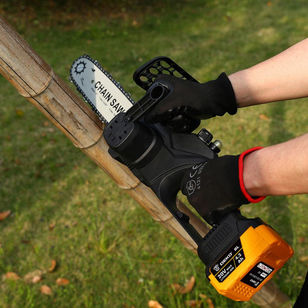 Пила цепная аккумуляторная Deko DKCHS 20 / 083-2021