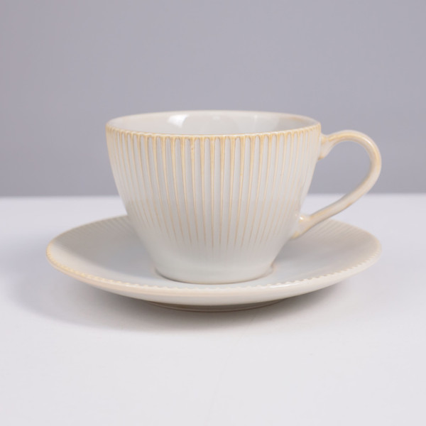 Чашка с блюдцем AksHome Aurora 200мл