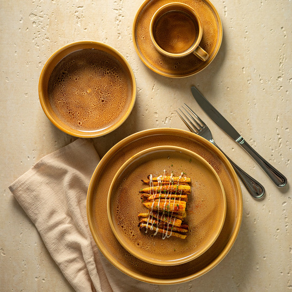 Чашка с блюдцем AksHome Stria 200мл