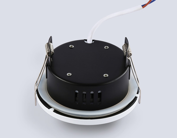 Точечный светильник Ambrella TN6630 WH