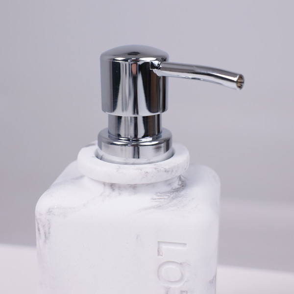 Дозатор для жидкого мыла AksHome Nova