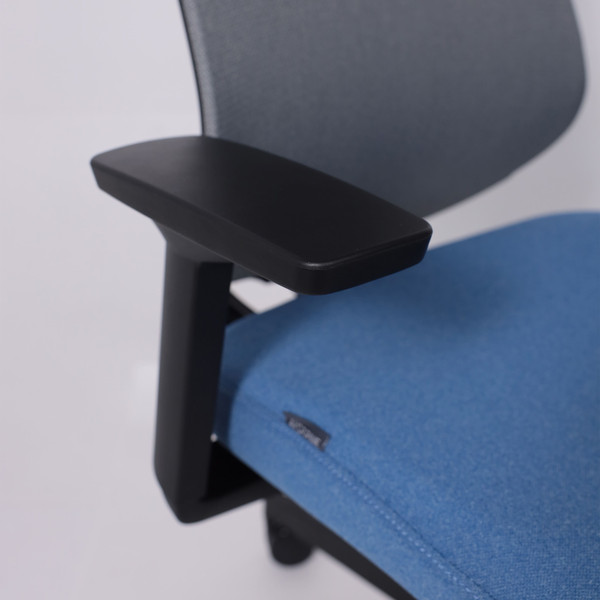 Кресло офисное AksHome Dynamic